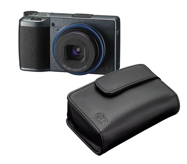 Компактный фотоаппарат Ricoh GR IIIx Urban Edition с чехлом GC11