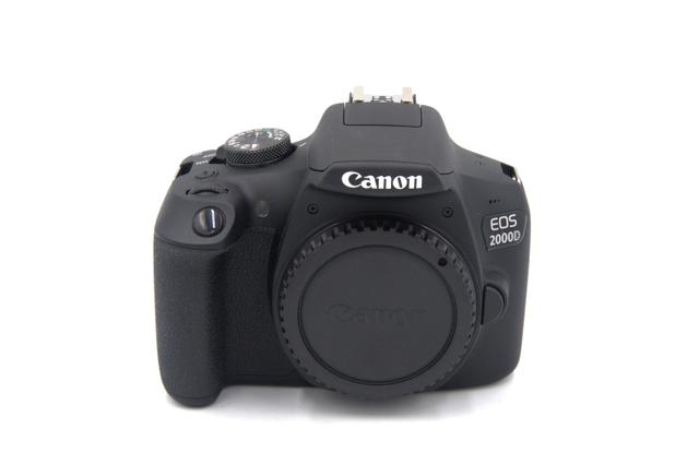 Зеркальный фотоаппарат Canon EOS 2000D Body (состояние 5) (б/у)