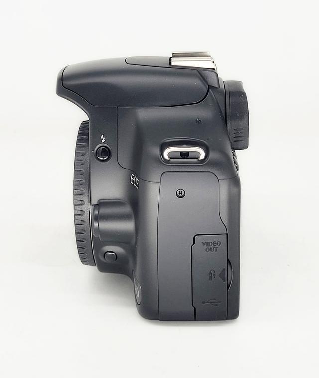 Зеркальный фотоаппарат Canon EOS 450D body (состояние NEW) (б/у)