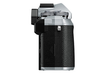 Беззеркальный фотоаппарат Olympus OM-D E-M5 Mark III Body серебристый
