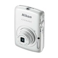 Компактный фотоаппарат Nikon Coolpix S01 белый