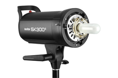 Комплект студийного света Godox SK300II-E, 2х300 Дж