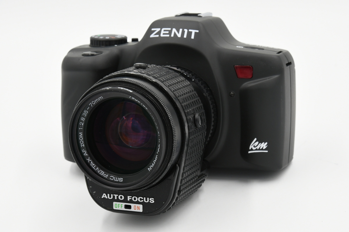 Пленочный фотоаппарат Зенит КМ kit SMC Pentax 35-70/2.8 AF (б.у. состояние 4)