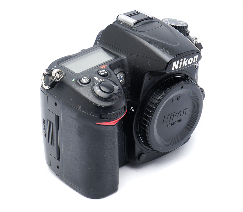 Зеркальный фотоаппарат NIKON D7000 Body (б.у. состояние 4-)