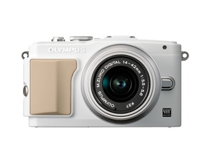 Беззеркальный фотоаппарат Olympus Pen E-PL5 + 14-42 II R + BCL 15/8 White kit