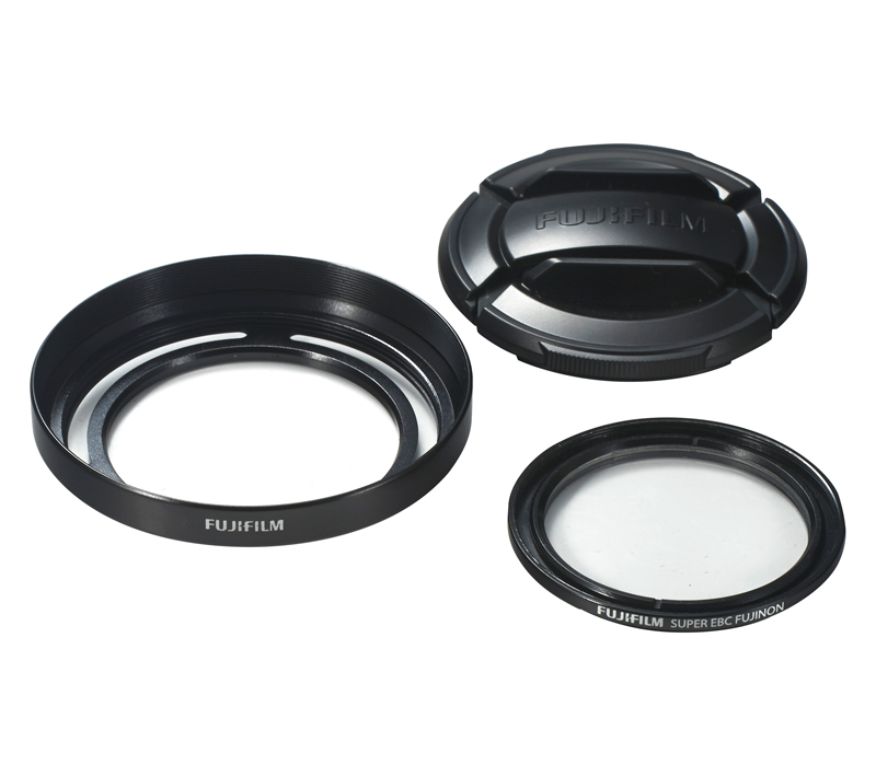 Набор Fujifilm LHF-X20 Black: бленда, защитный фильтр и крышка объектива для X30, X20, X10