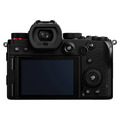 Беззеркальный фотоаппарат Panasonic Lumix DC-S5 Body