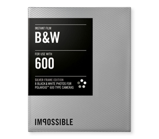 Polaroid Impossible B&W Instant Film с серебристой рамкой