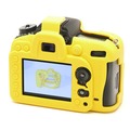 Зеркальный фотоаппарат Nikon D7100 Body + чехол Discovered желтый