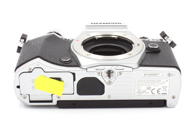 Беззеркальная фотокамера Olympus OM-D E-M5 II silver (б.у. состояние 4-)