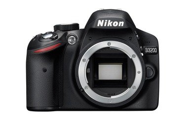 Зеркальный фотоаппарат Nikon D3200 Kit 18-140 AF-S DX G VR + чехол Discovered