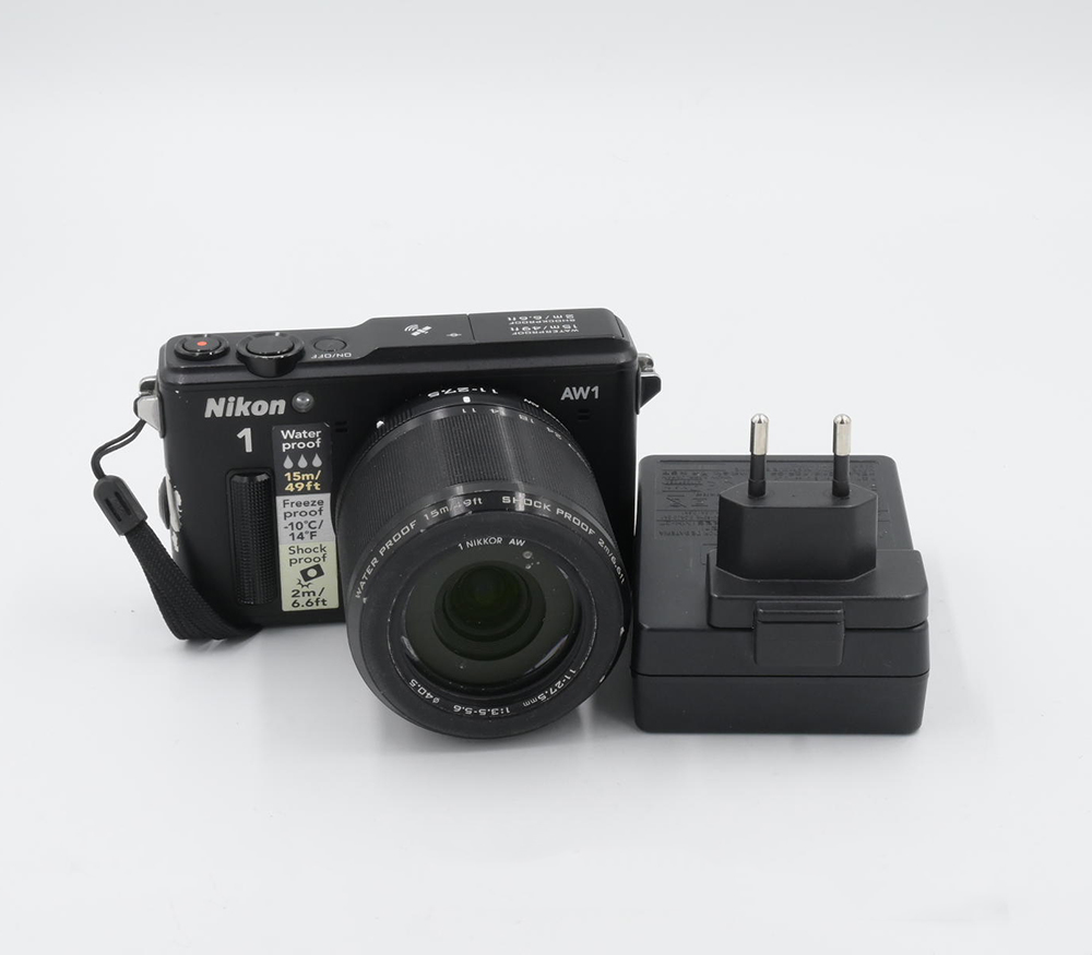 Беззеркальная фотокамера Nikon 1 AW1 + 1 Nikkor AW11-27.5mm BK | s/n 51003366/2000006648  (состояние 4) от Яркий Фотомаркет