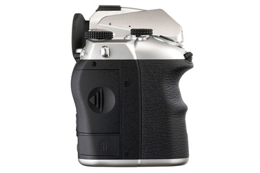 Зеркальный фотоаппарат Pentax K-3 Mark III Body, серебристый