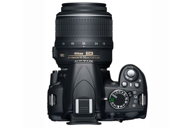 Зеркальный фотоаппарат Nikon D3100 Kit 18-55 AF-S DX G VR + карта памяти 8GB + фотосумка