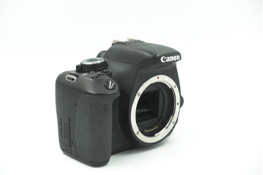 Зеркальный фотоаппарат Canon EOS 600D Body (состояние 4)