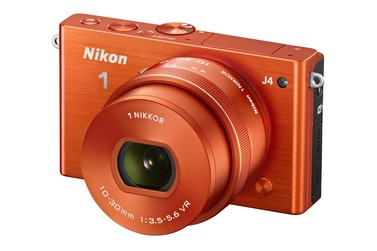 Беззеркальный фотоаппарат Nikon 1 J4 Kit + 10-30mm PD-Zoom orange