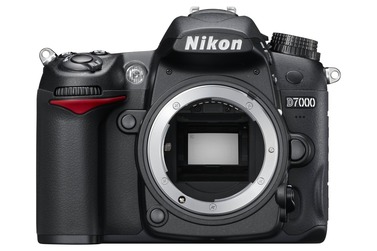 Зеркальный фотоаппарат Nikon D7000 Kit 18-105/3.5-5.6 AF-S DX VR