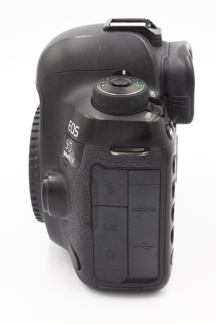Зеркальный фотоаппарат Canon 5D mark IV body (б.у. состояние 5) от Яркий Фотомаркет