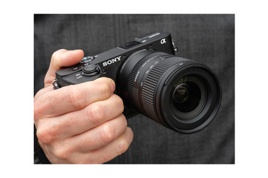 Объектив Sigma 18-50mm f/2.8 DC DN Contemporary Sony E