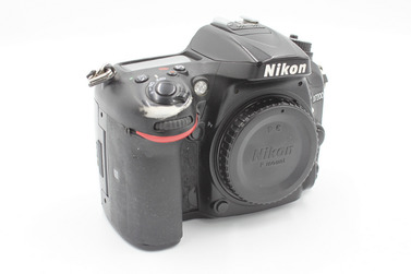 Зеркальный фотоаппарат Nikon D7200 body (б.у. состояние 3)