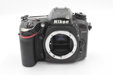 Зеркальный фотоаппарат Nikon D7200 body (б.у. состояние 3)