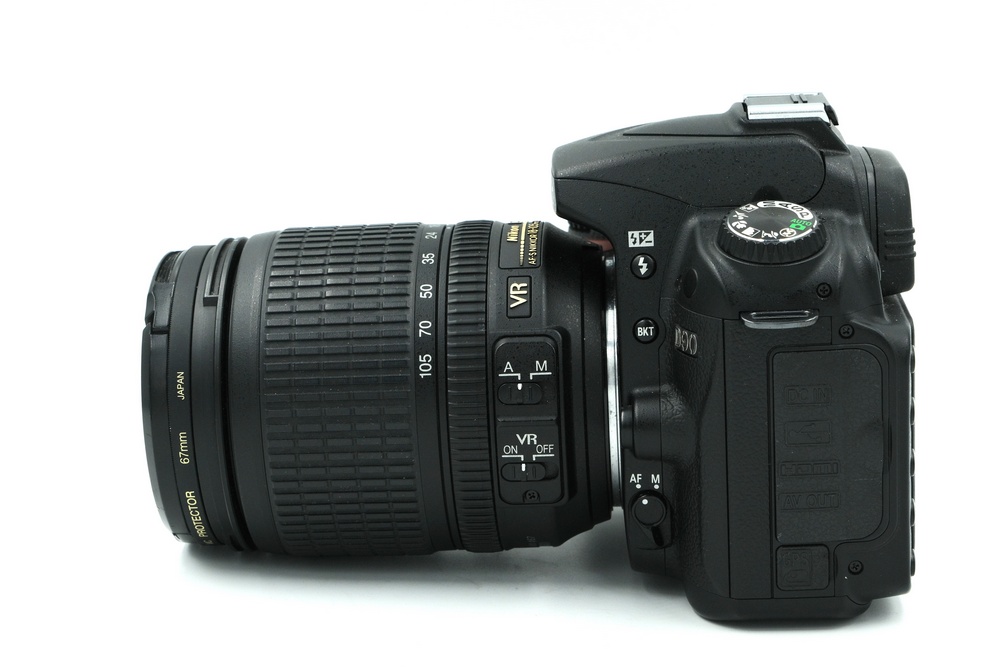 Зеркальный фотоаппарат Nikon D90 + Nikkor 18-105/3,5-5,6 G ED VR (состояние 5-) от Яркий Фотомаркет