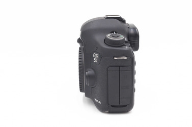 Зеркальный фотоаппарат Canon EOS 5D Mk III Body (б.у состояние 5-)