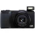 Компактный фотоаппарат Ricoh GR