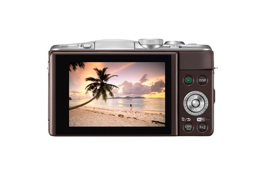 Беззеркальный фотоаппарат Panasonic Lumix DMC-GF6 Kit + 14-42 коричневый