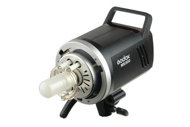 Комплект студийного света Godox MS300-F, 2х300 Дж