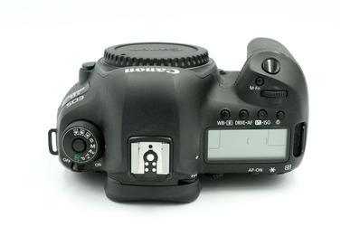 Зеркальный фотоаппарат Canon EOS 5D Mark IV Body (состояние 5-)