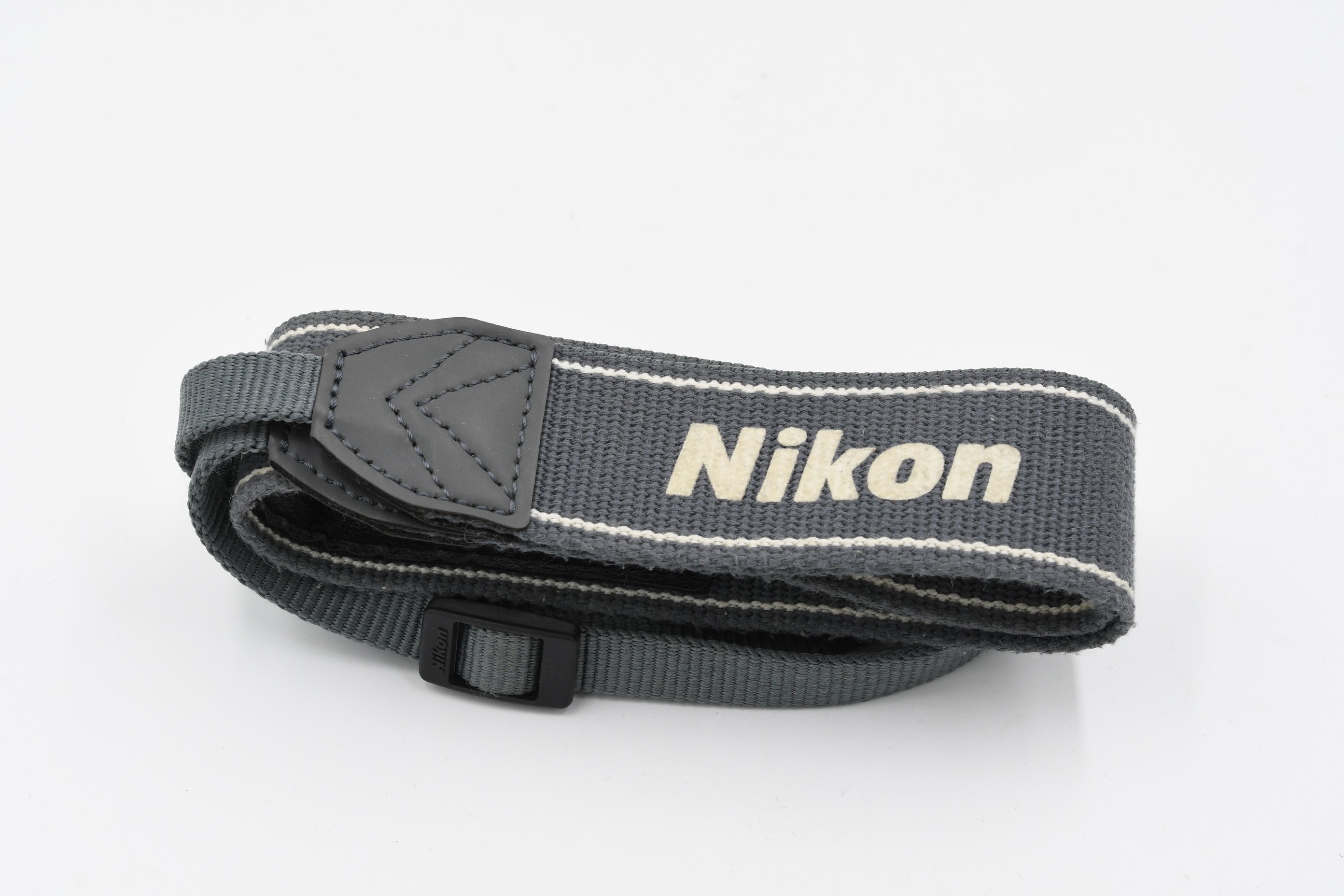 Ремень Nikon серый, широкий (35мм) (состояние 5)
