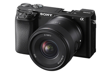 Объектив Sony E 11mm f/1.8 (SEL11F18)