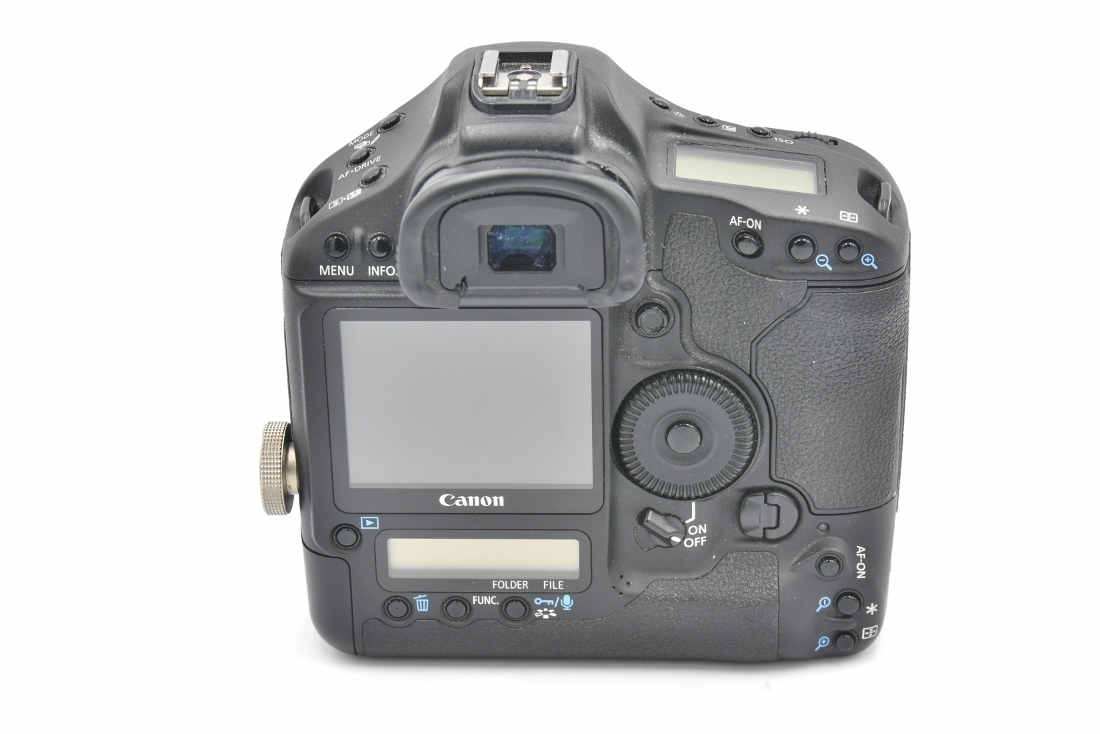 Зеркальный фотоаппарат Canon EOS 1D Mark lll (состояние 5-)