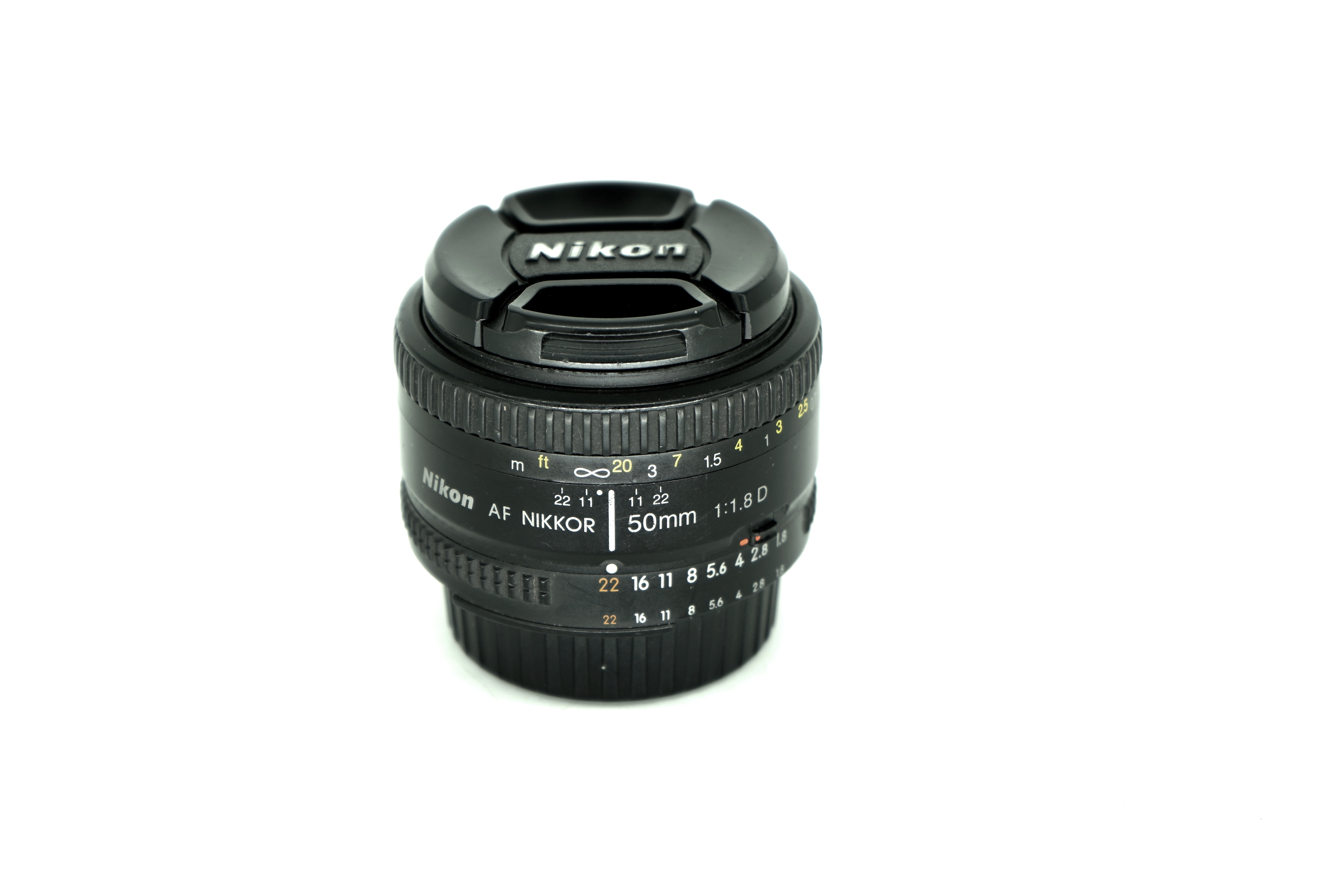 Объектив Nikon 50mm f/1.8D AF Nikkor (состояние 5-)