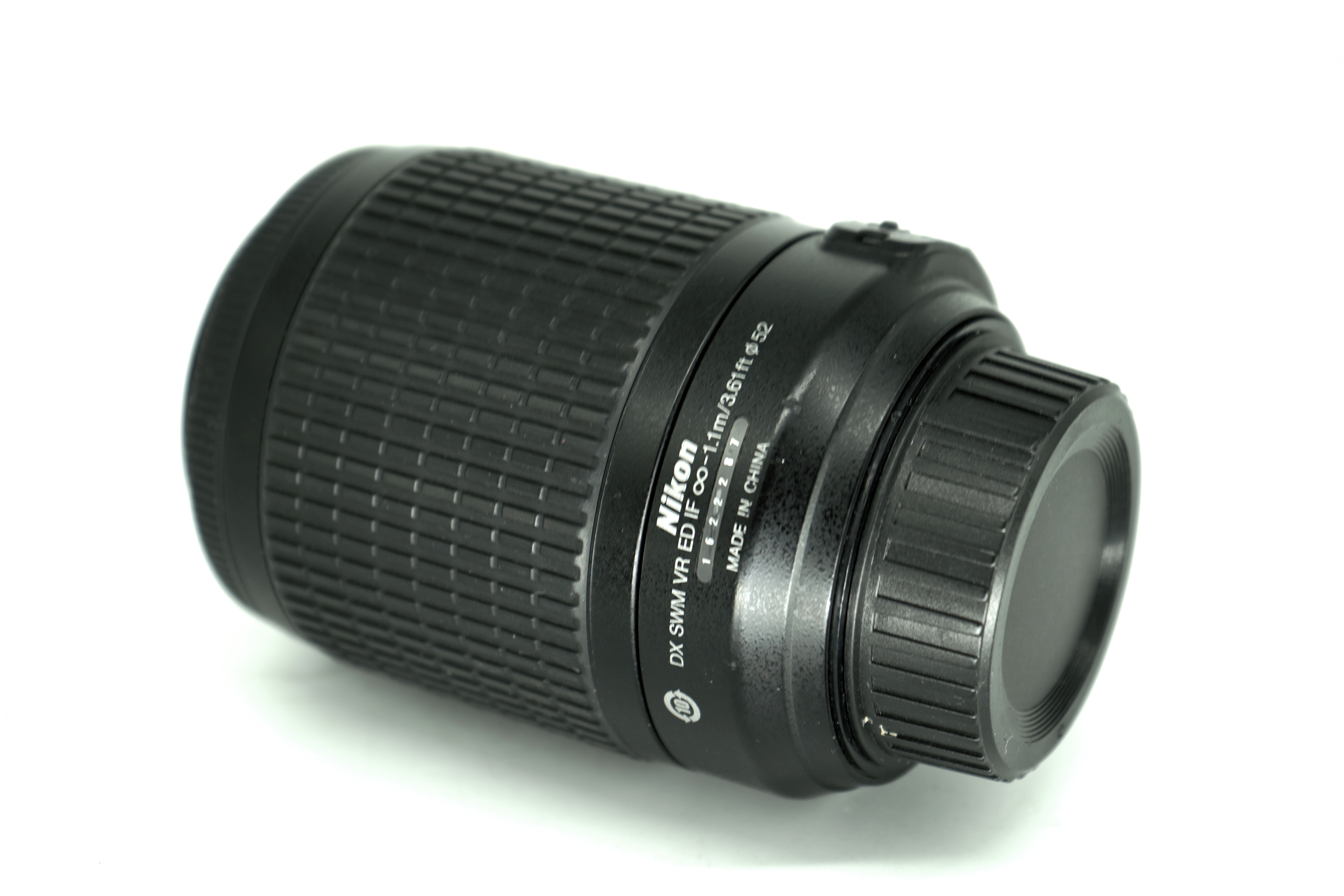 Объектив Nikon 55-200mm f/4-5.6G AF-S DX VR IF-ED Zoom-Nikkor (состояние 4)