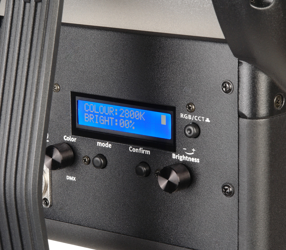 Fresnel 200 RGB X3 DMX, светодиодный, 200 Вт, 2800-6500К, RGB