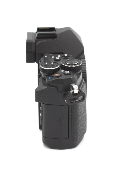 Беззеркальный фотоаппарат Olympus OM-D E-M5 II Body Black (состояние 4)