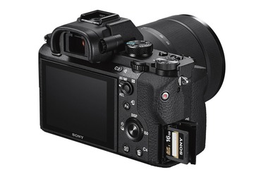 Беззеркальный фотоаппарат Sony a7 II kit 28-70 mm (ILCE-7M2K)