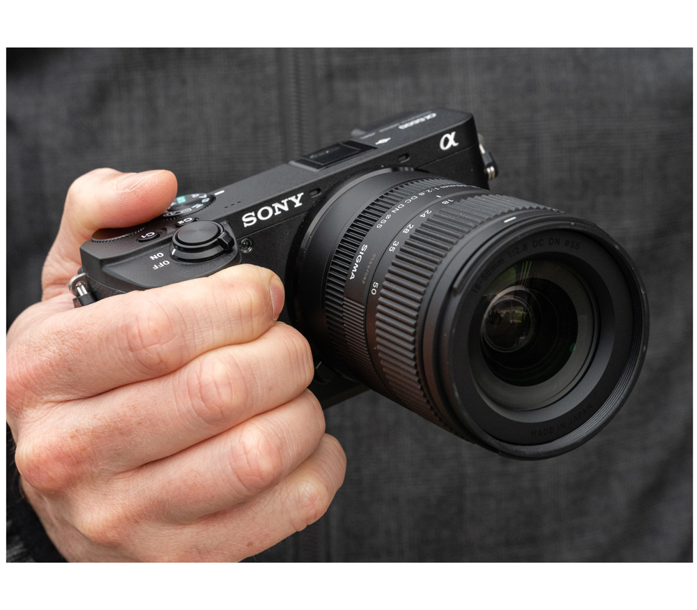 18-50mm f/2.8 DC DN Contemporary Sony E.