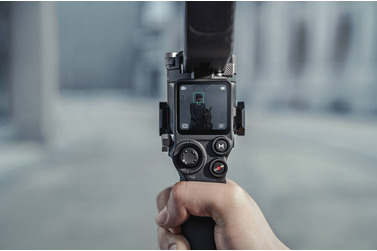 Стабилизатор DJI RS 3 Pro Combo, для камер до 4.5 кг (Focus Motor + Image Transmitter)