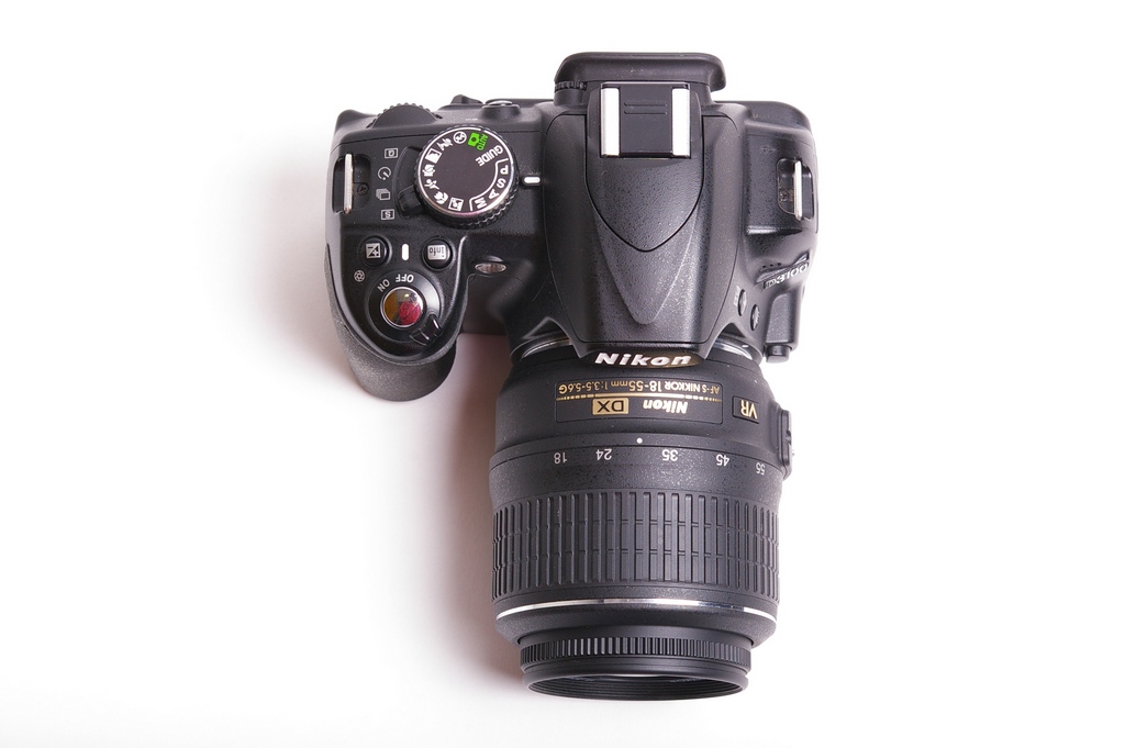 Nikon D3100 + 18-55 VR (б.у, состояние 5-)