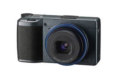 Компактный фотоаппарат Pentax GR IIIx Urban Edition с чехлом GC11