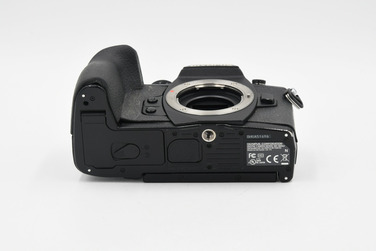 Беззеркальный фотоаппарат Olympus E-M1 Mark II Body (состояние 4-)