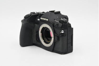 Беззеркальный фотоаппарат Olympus E-M1 Mark II Body (состояние 4-)