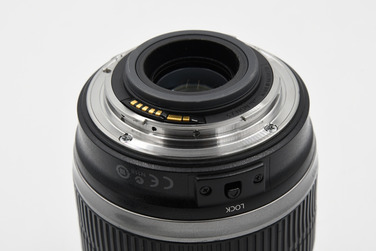 Объектив Canon EF-S 18-200mm f/3.5-5.6 IS (состояние 4)