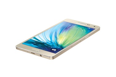 Телефон Samsung Galaxy A5 LTE 16Gb золото (SM-A500FZDDSER)