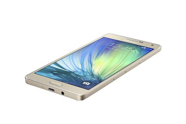 Телефон Samsung Galaxy A7 LTE Duos 16Gb золото (SM-A700F)