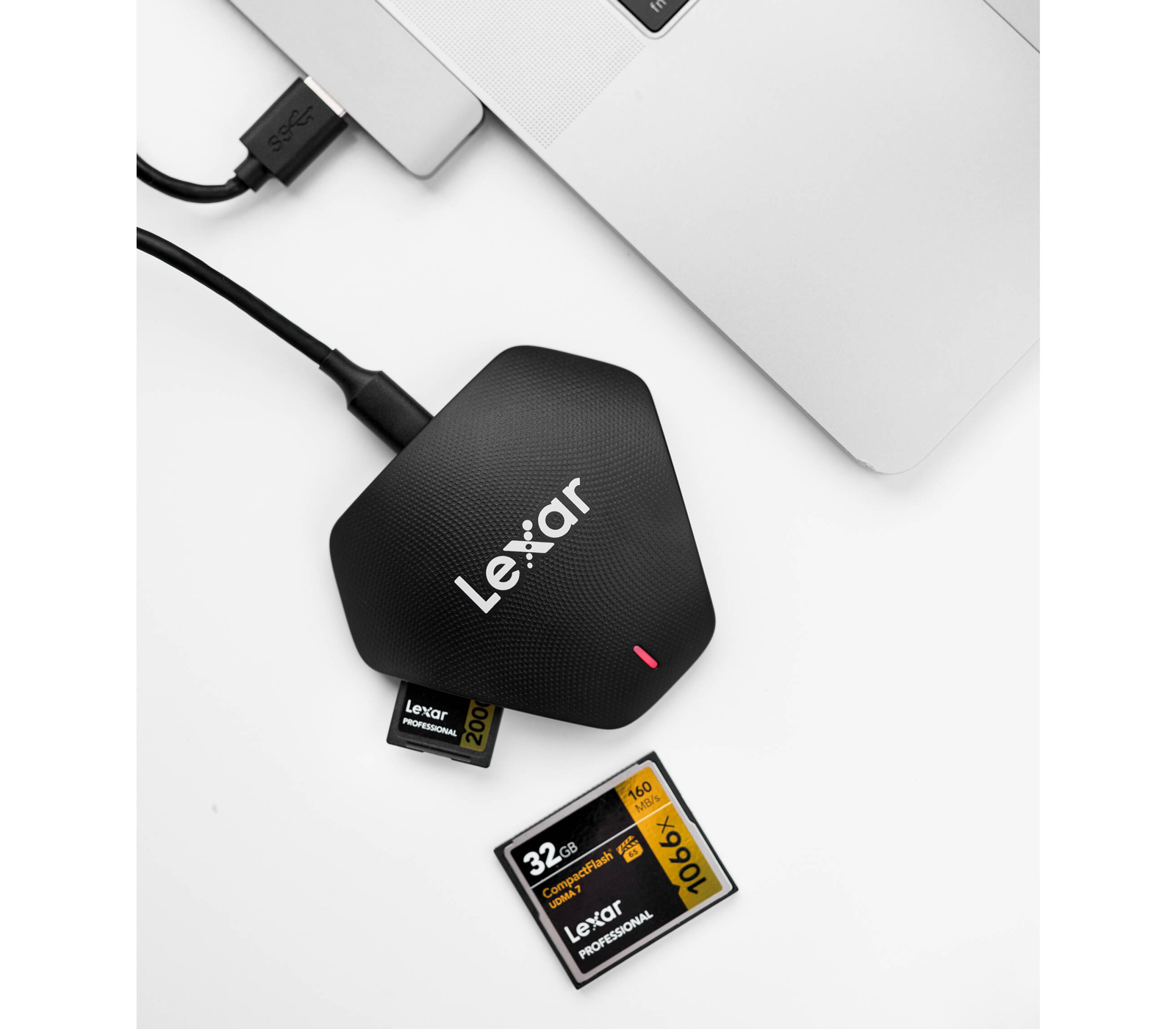 USB 3.1 Professional Multi-Card 3-in-1: CF, SD, microSD UHS I-II