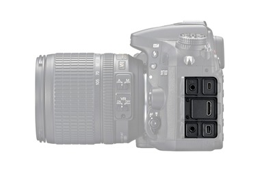 Зеркальный фотоаппарат Nikon D7100 kit 18-105 f/3.5-5.6 AF-S DX VR